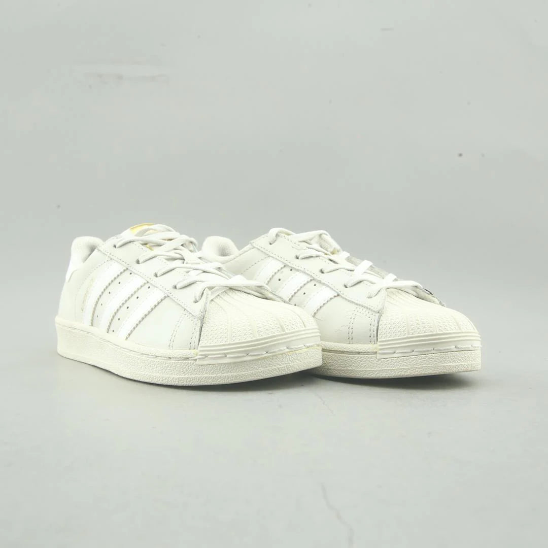 SUPERSTAR