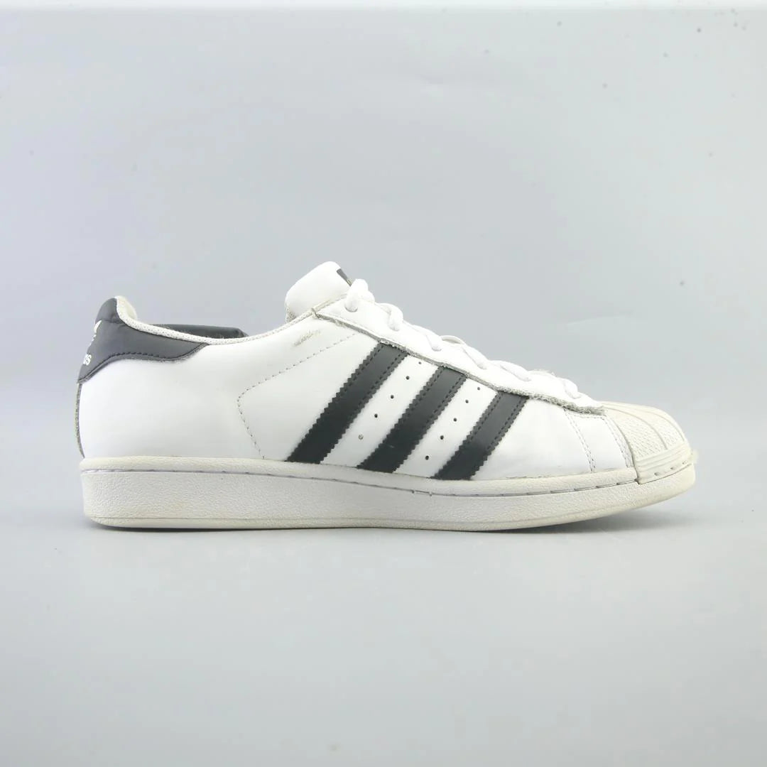 SUPERSTAR