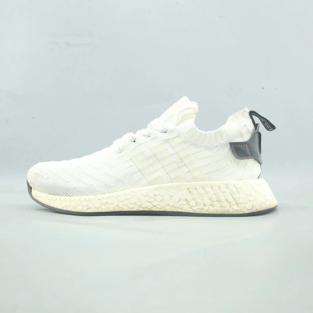 NMD R2