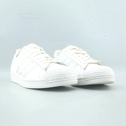 SUPERSTAR