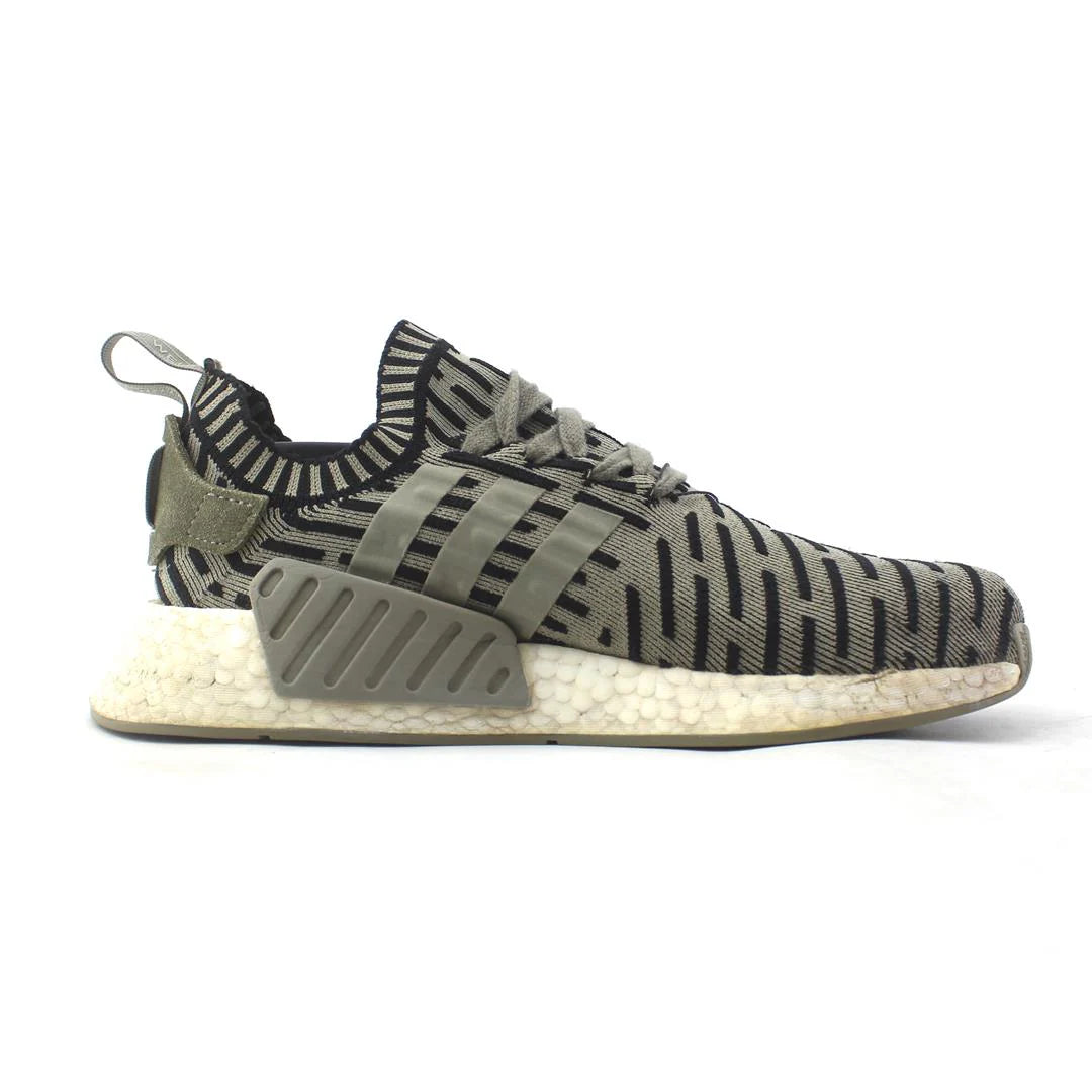 NMD R2