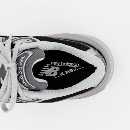 Men's Made in USA 990v6