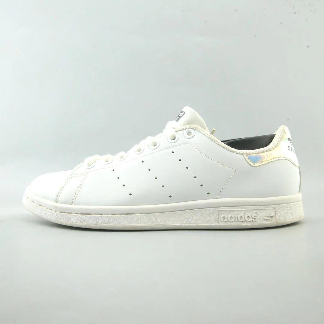 STAN SMITH