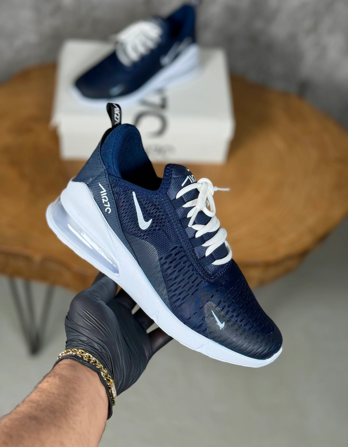 NIKE 270 MODEL