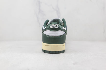 Nike Dunk Low Vintage Green W