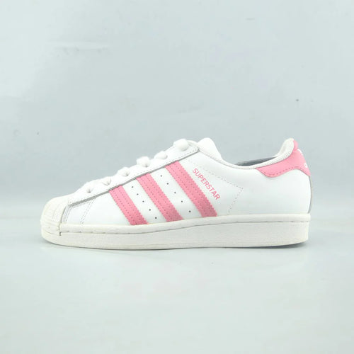 SUPERSTAR