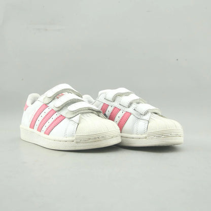 SUPERSTAR