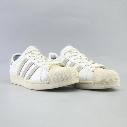 SUPERSTAR
