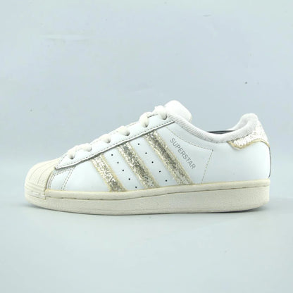 SUPERSTAR