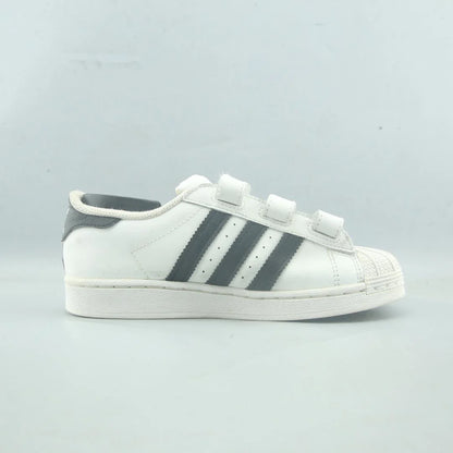 SUPERSTAR