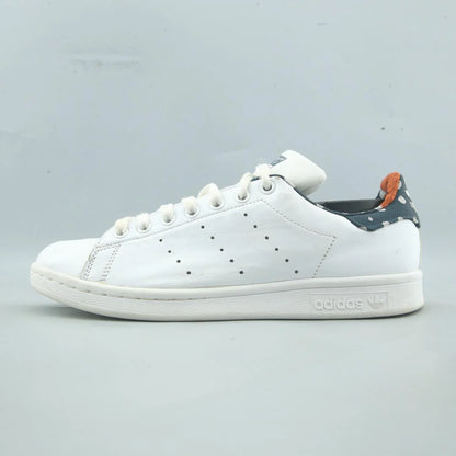 STAN SMITH