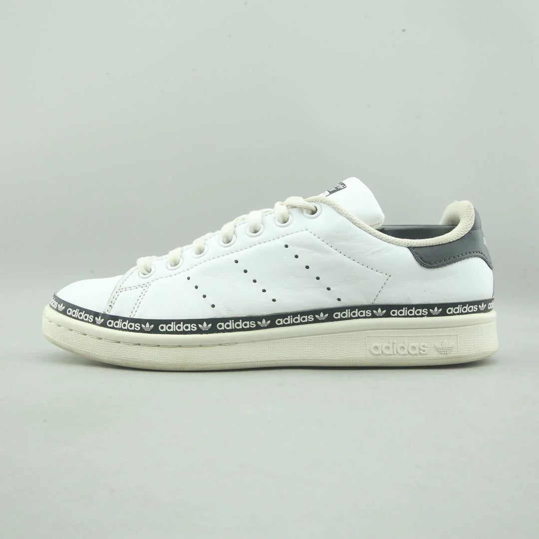 STAN SMITH