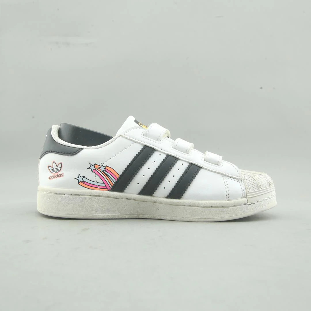 SUPERSTAR