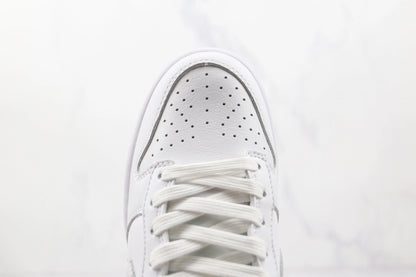 Nike Dunk Low Triple White