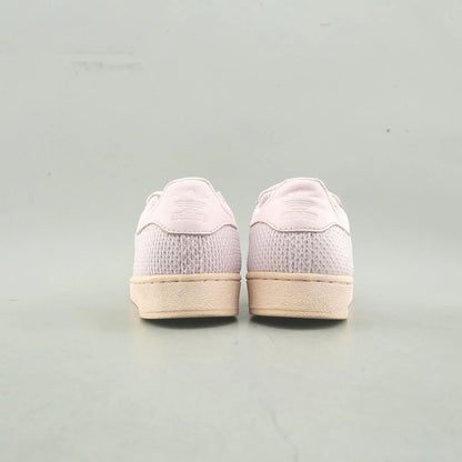 SUPERSTAR