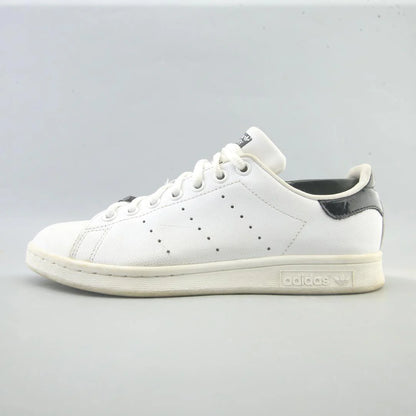 STAN SMITH