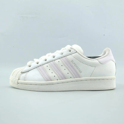 SUPERSTAR