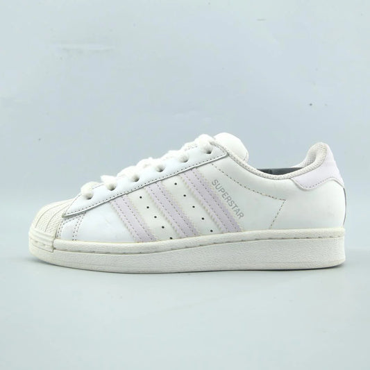 SUPERSTAR