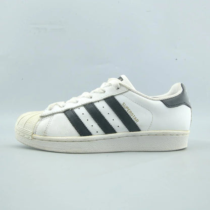 SUPERSTAR