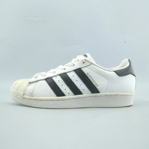SUPERSTAR