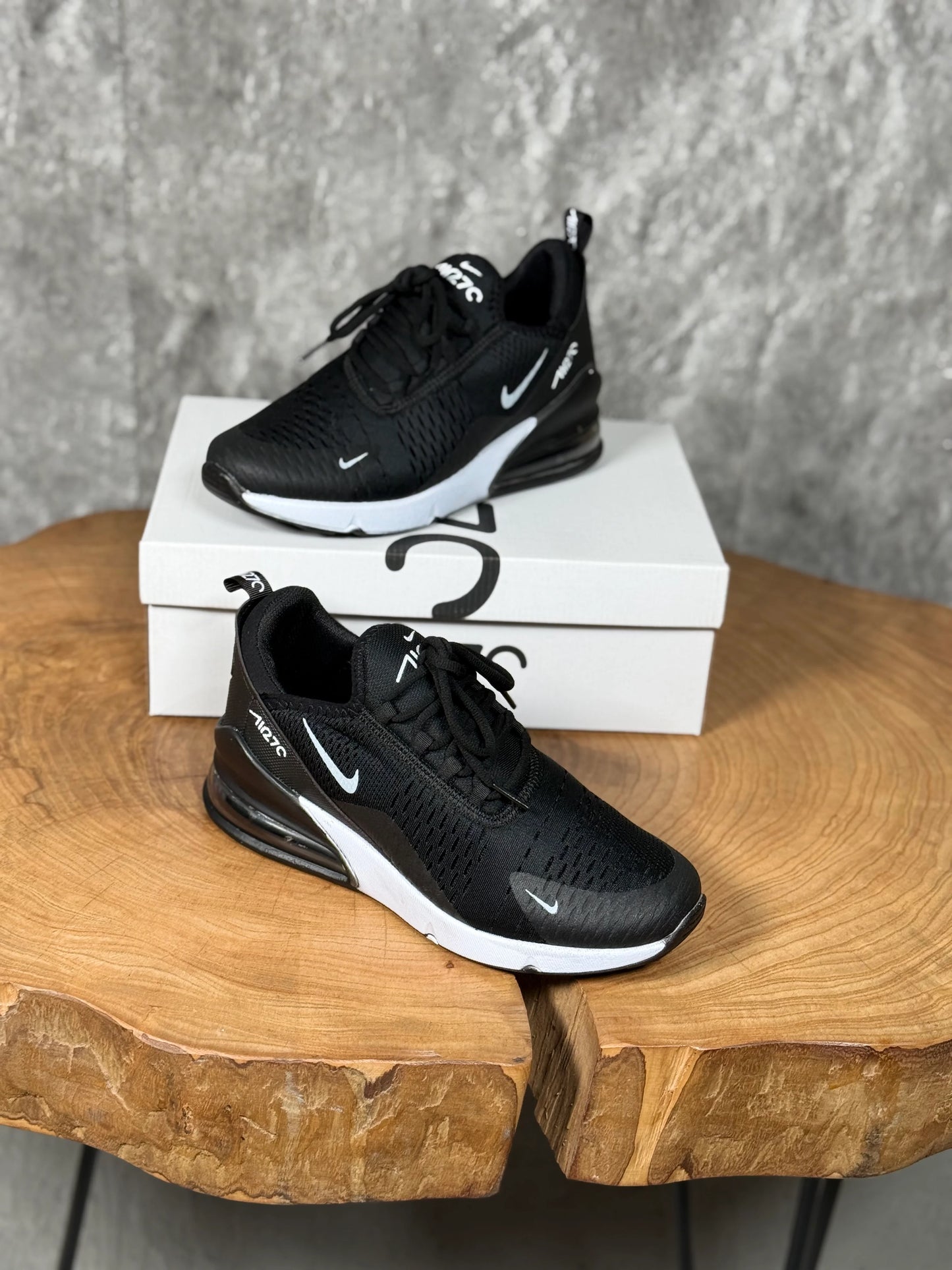 NIKE 270 MODEL