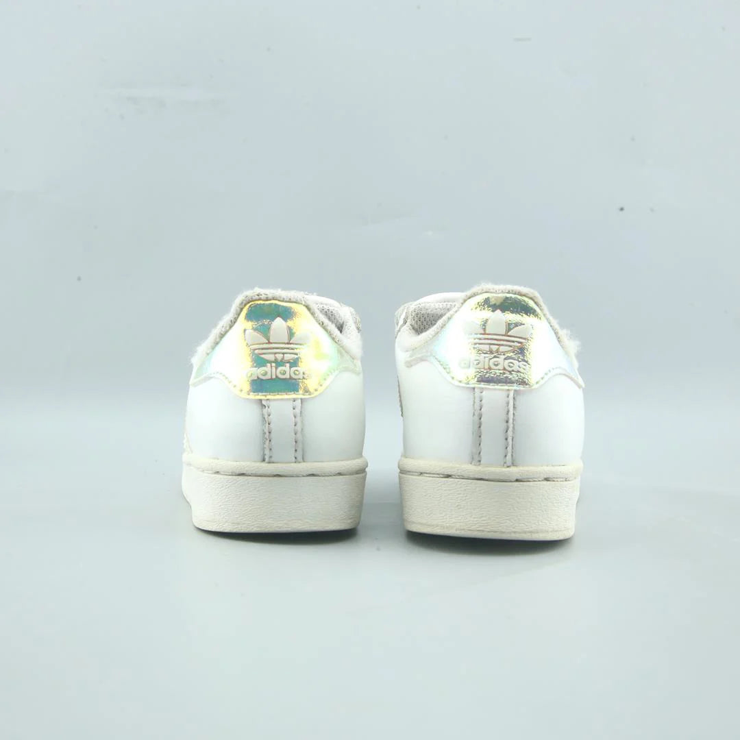 SUPERSTAR