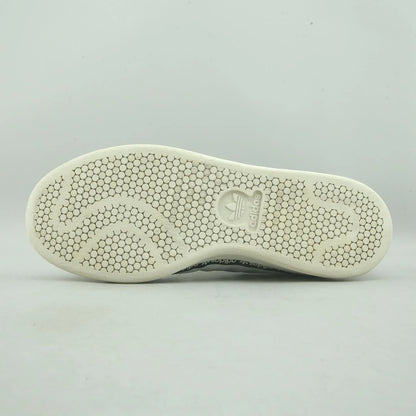 STAN SMITH