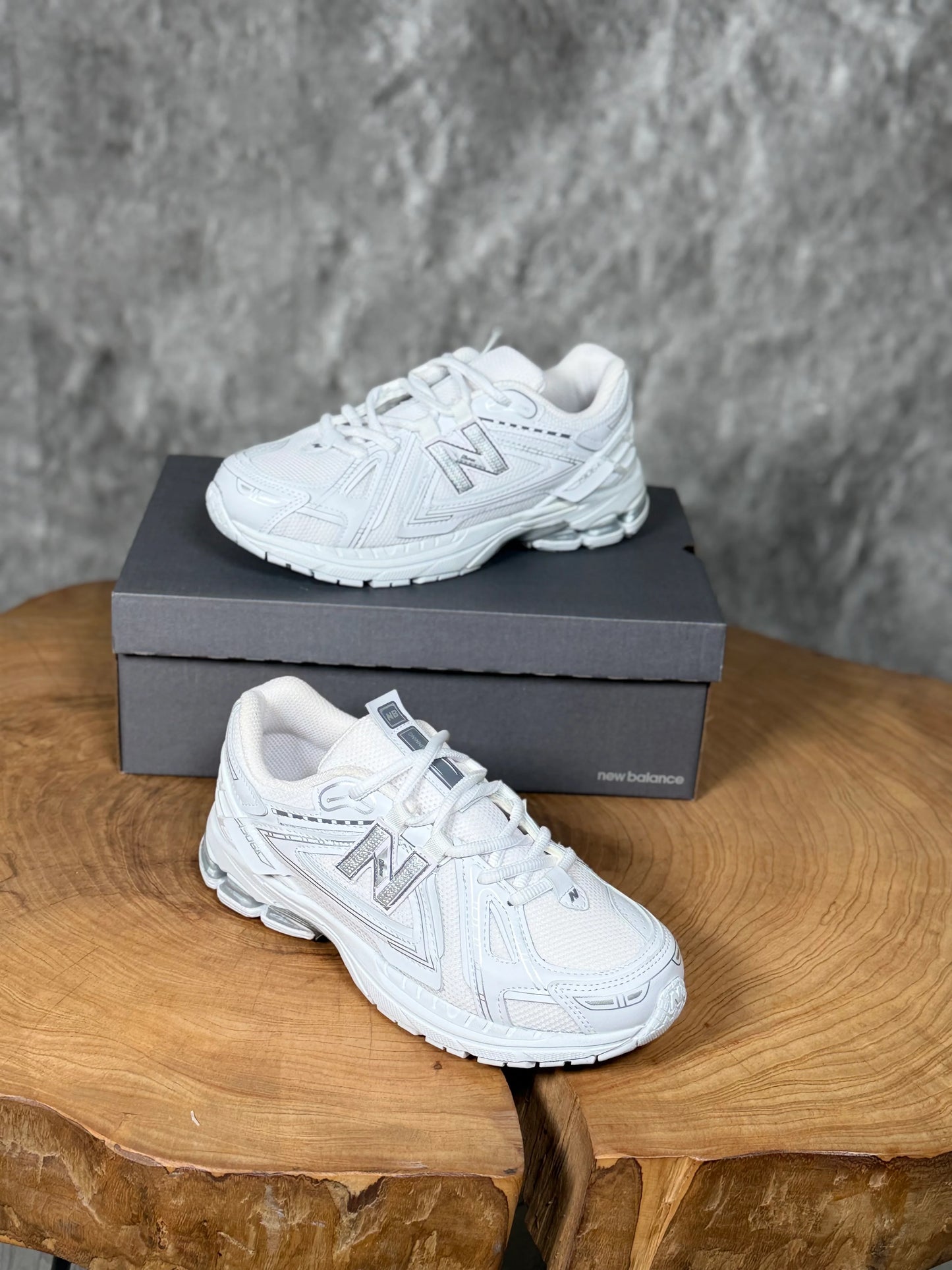 NEW BALANCE 1906