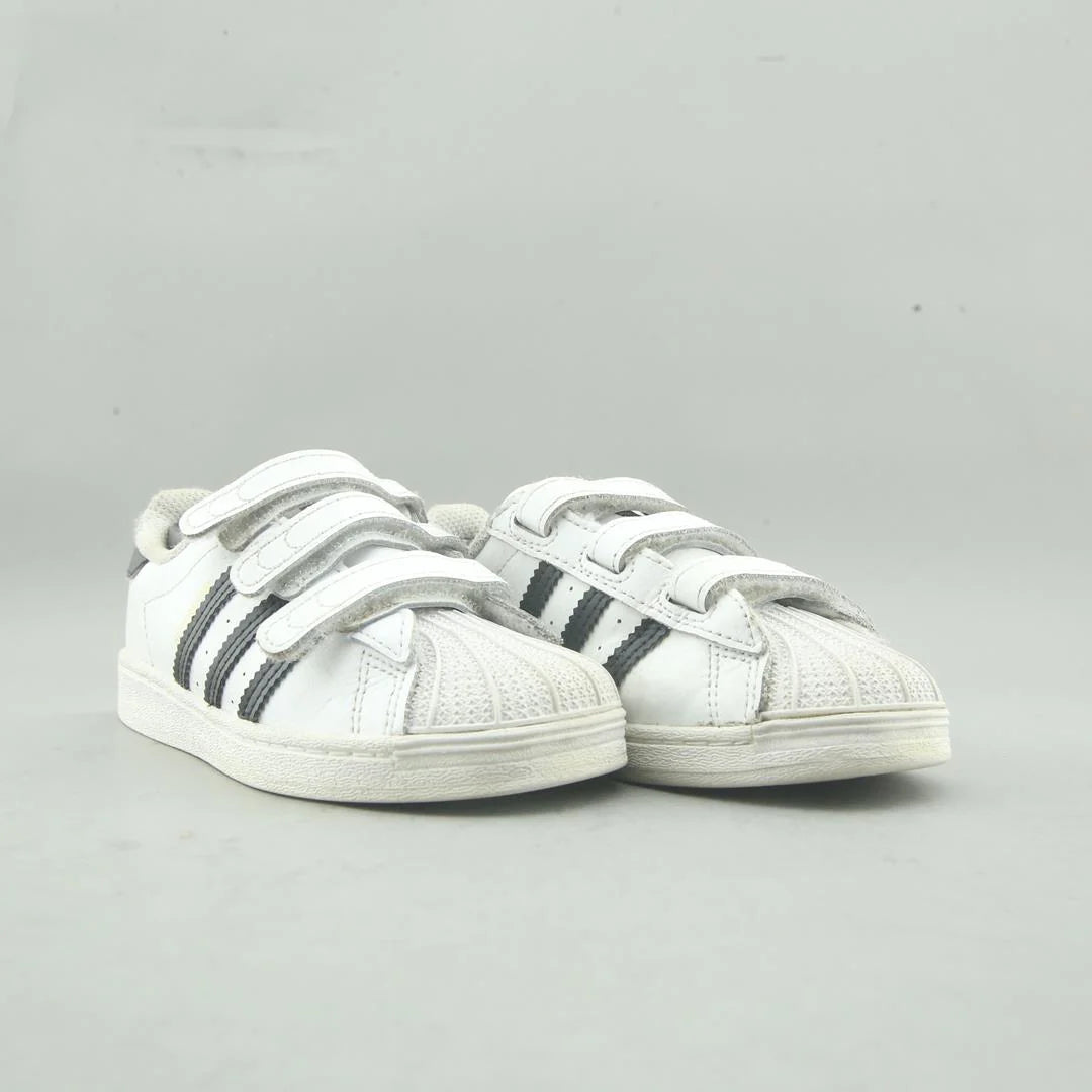 SUPERSTAR