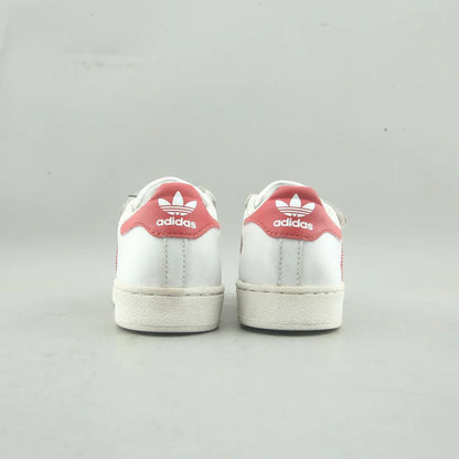 SUPERSTAR