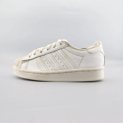 SUPERSTAR