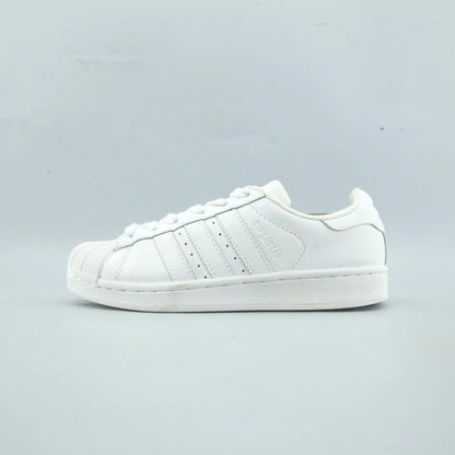 SUPERSTAR