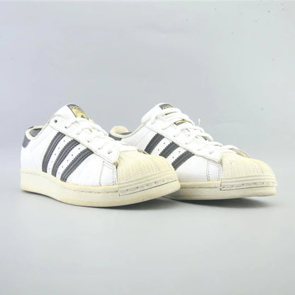 SUPERSTAR
