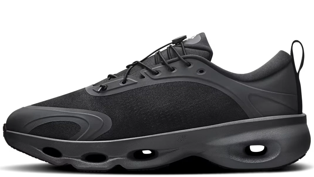 On Running Cloudsolo LOEWE All Black
