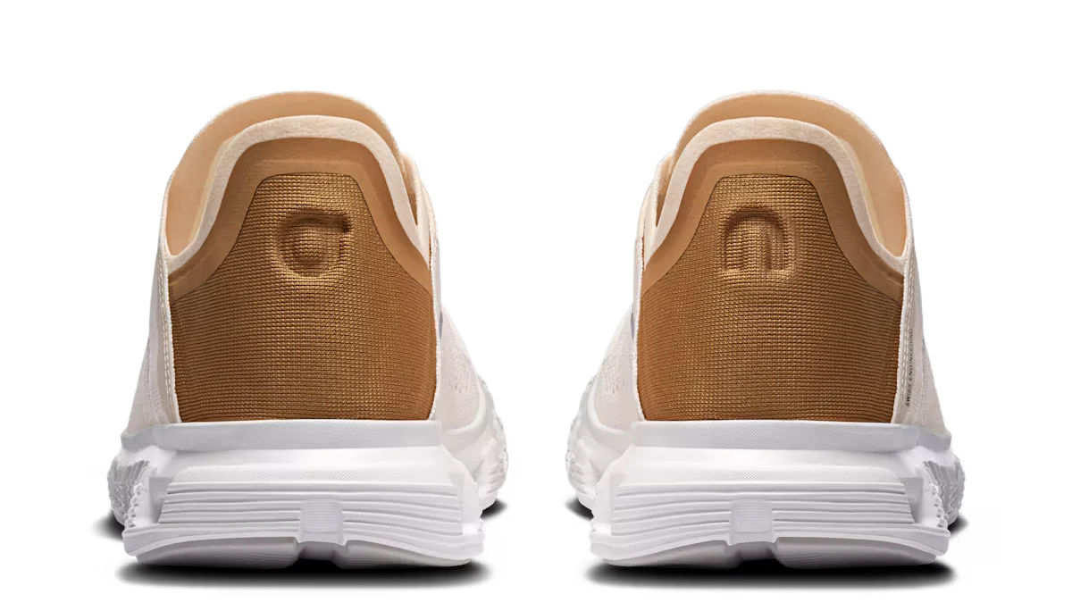 On Running Cloud 6 Coast Gardenia Sphinx (Women’s)