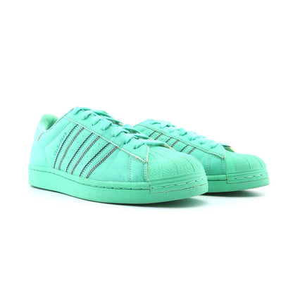 SUPERSTAR