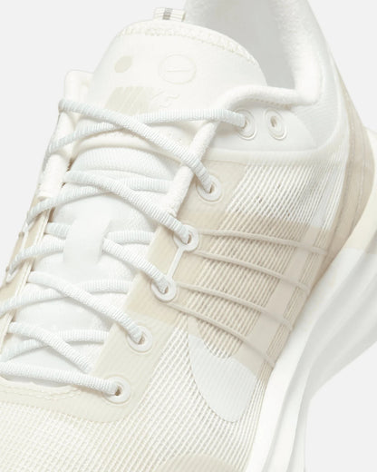 Lunar Roam Summit White