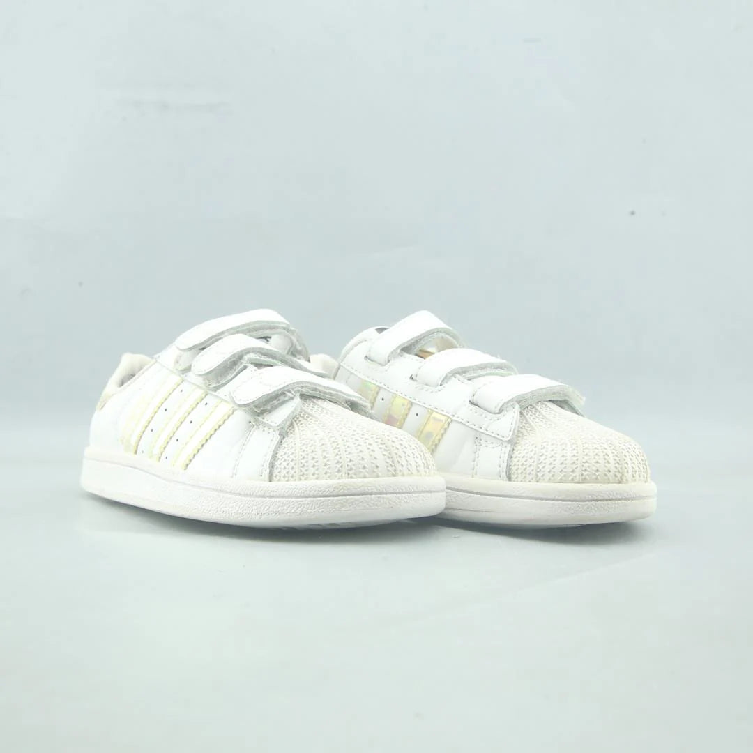 SUPERSTAR
