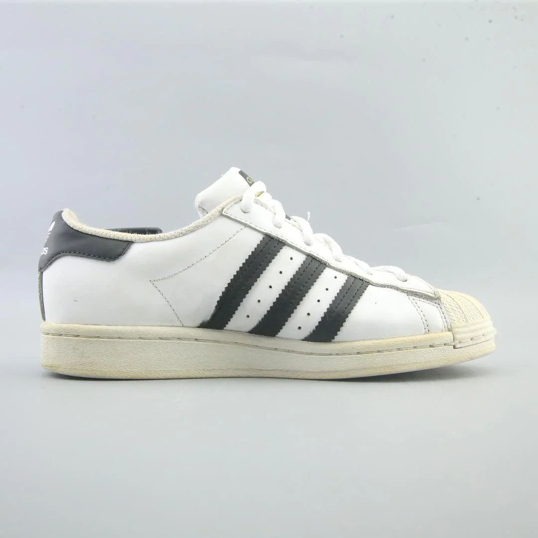 SUPERSTAR