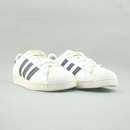 SUPERSTAR