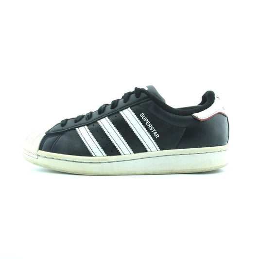 SUPERSTAR