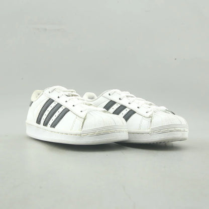 SUPERSTAR