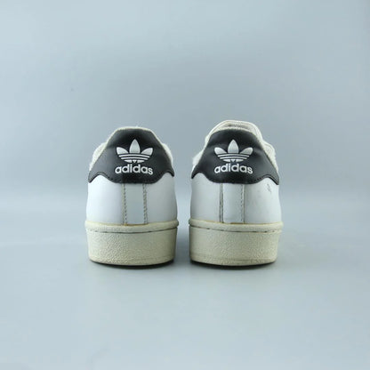 SUPERSTAR