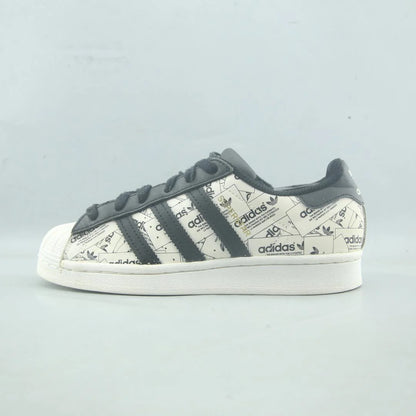 SUPERSTAR