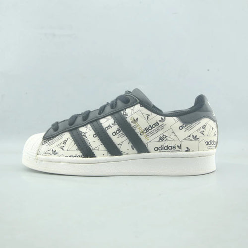 SUPERSTAR