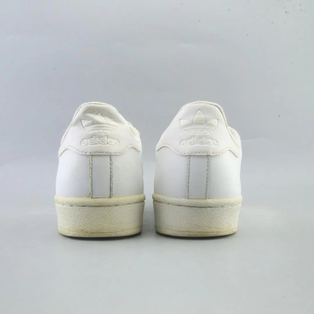 SUPERSTAR