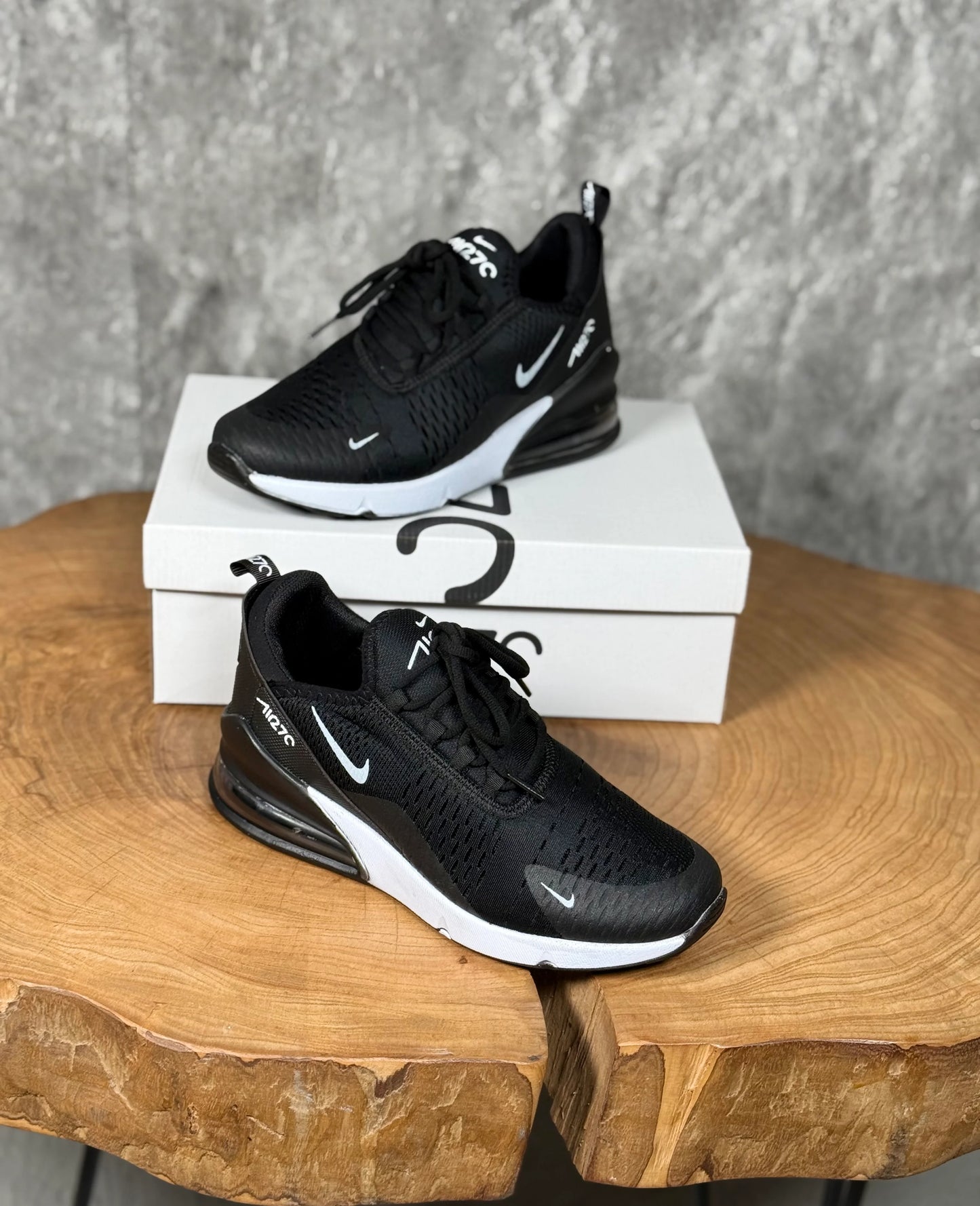 NIKE 270 MODEL