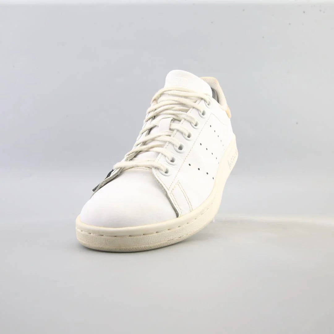 STAN SMITH