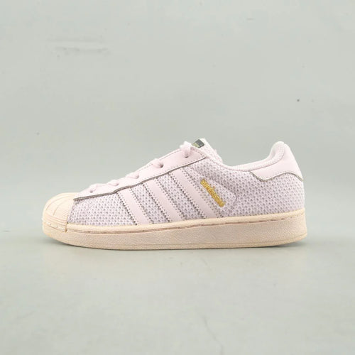 SUPERSTAR