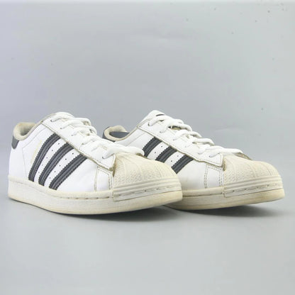 SUPERSTAR